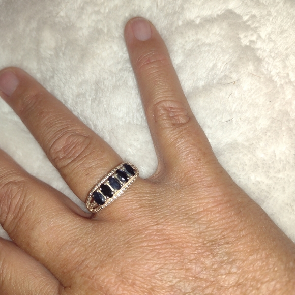 Ring - Picture 2 of 5